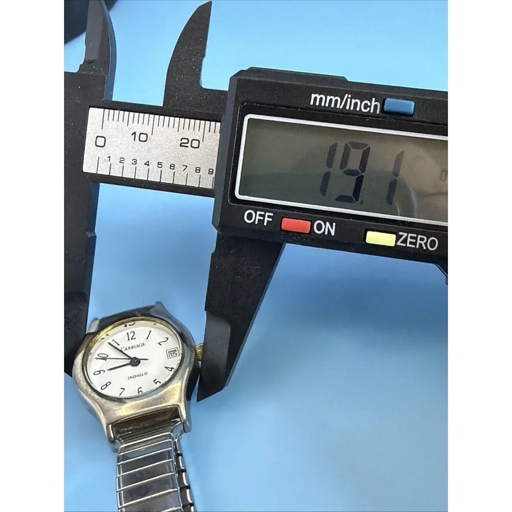 Vintage Timex Carriage 19mm Women's Quartz Watch Stretch Bracelet Stainless Stl